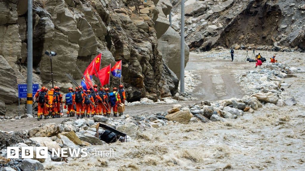 केरुङमा अलपत्र नेपालीहरू तातोपानीबाट फर्कँदै, ८०० जनाले टिपाएका छन् नाम