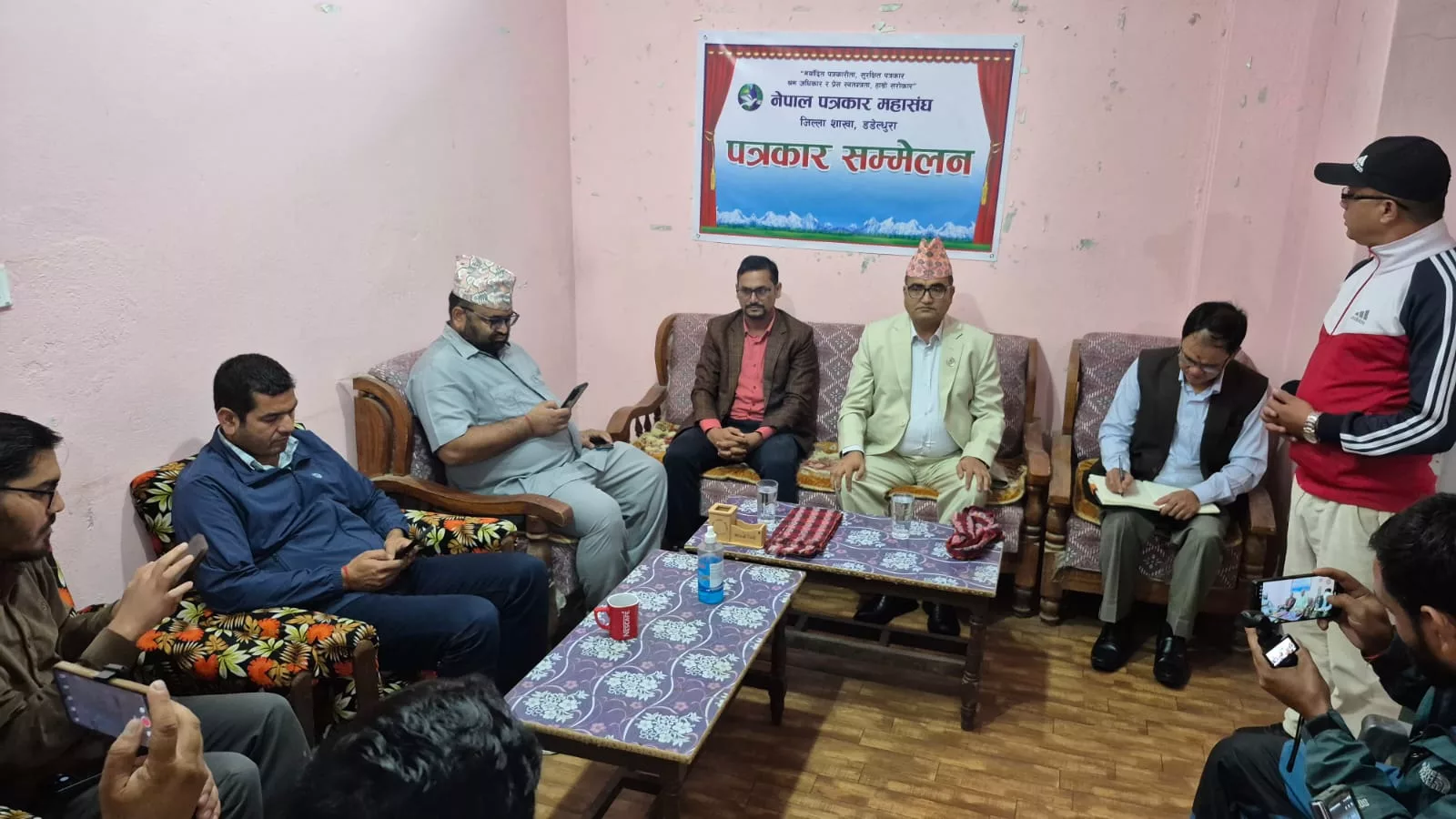डडेलधुरा पुगेर मुख्यमन्त्री भट्टले भने– ‘विगतका बेथिति रोक्दै फास्ट ट्र्याकबाट बजेट आउँछ’