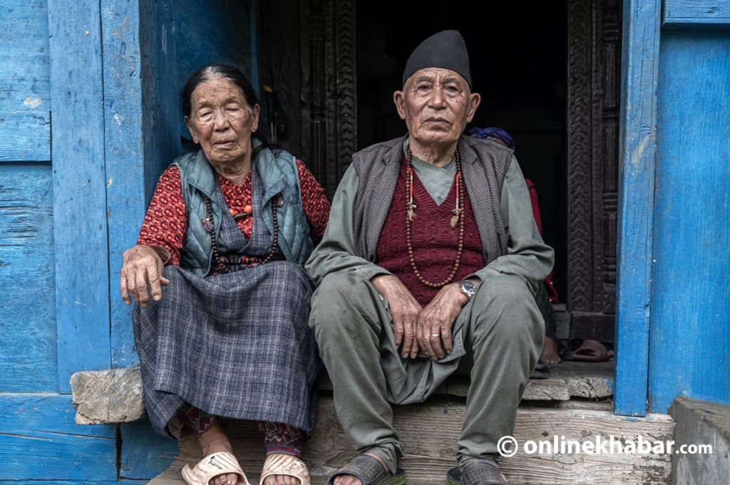 तीन पुस्ता गुमाए, सिंगै गाउँलाई सहानुभूति बाँड्दैछन्
